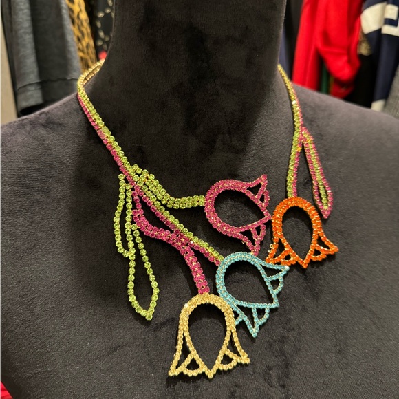 Natasha Tulip Flowers Rhinestone Statement Necklace New - Picture 2 of 4